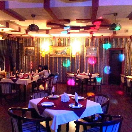 Hotel Grand Royal Jizzax Екстериор снимка