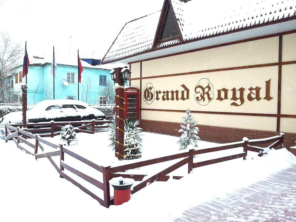 Hotel Grand Royal Jizzax Екстериор снимка